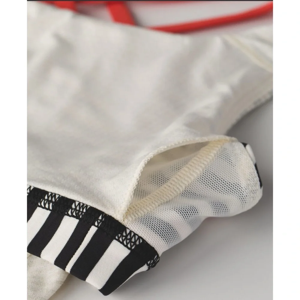 Lululemon Wild Tank Angel Wing/Narrow bold stripe black angel wing/alarming 6